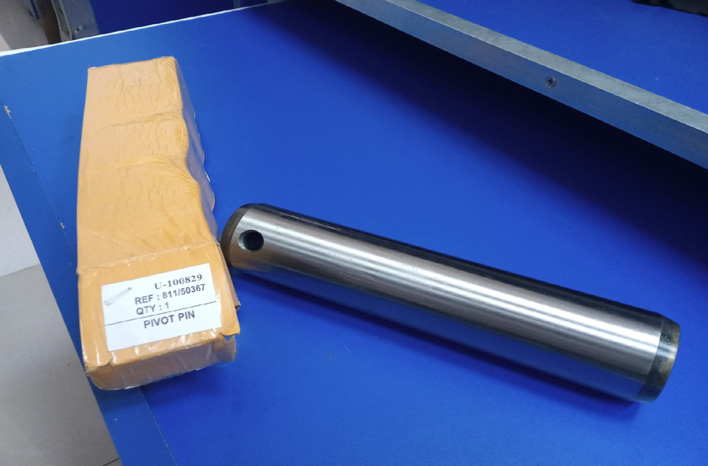 PIVOT PIN