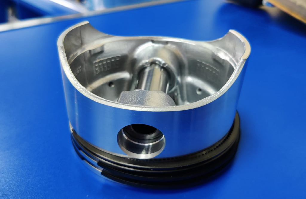 PISTON WITH RING  
