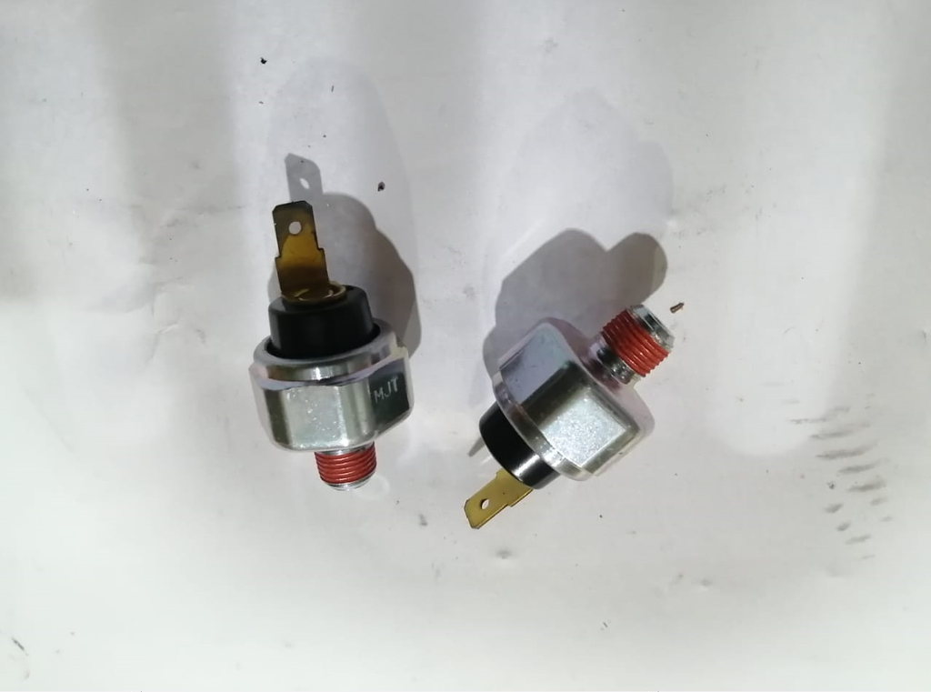 OIL PRESSURE SWITCH