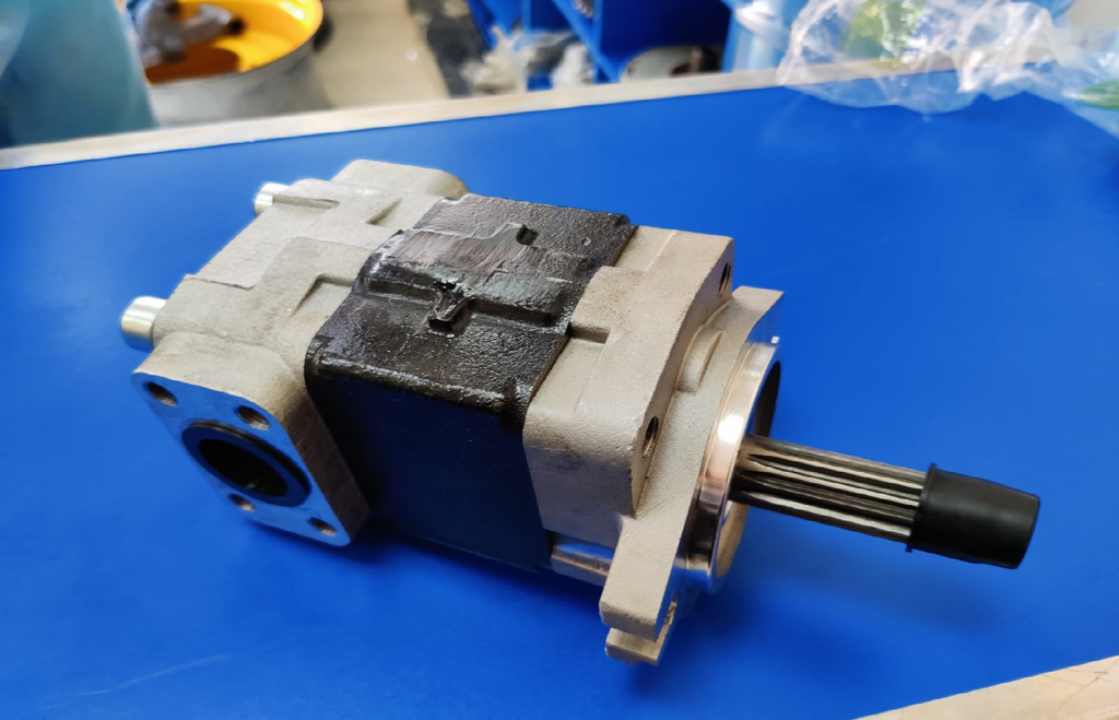 HYDRAULIC PUMP