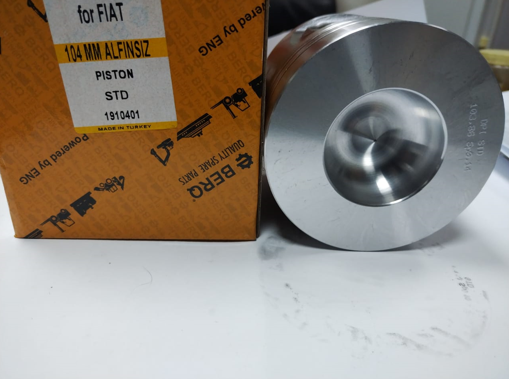 PISTON WITH PIN & LOCK 104MM