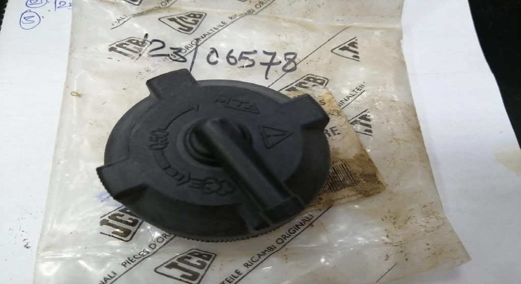 PRESSURE CAP WATER TANK