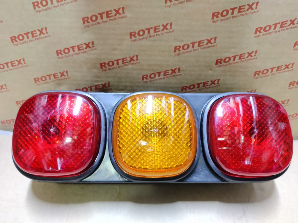 REAR LIGHT CLUSTER RED