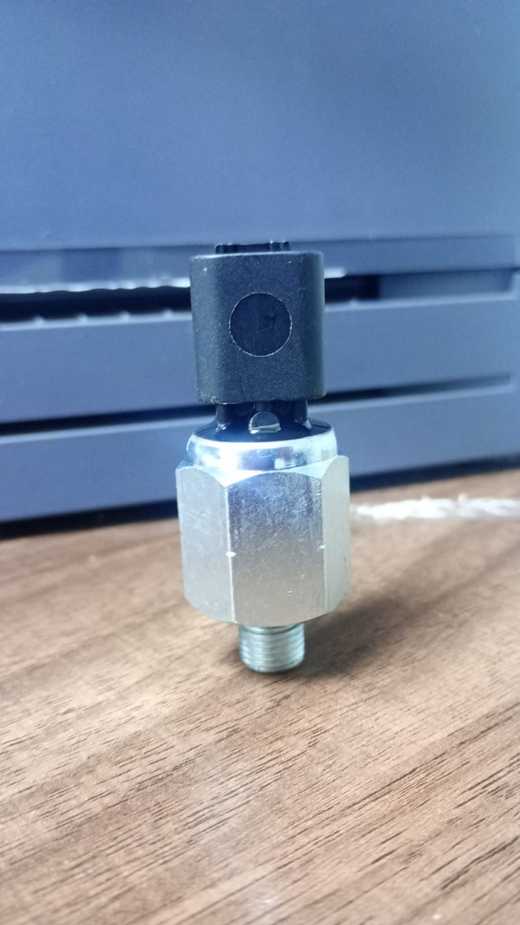 OIL PRESSURE SWITCH