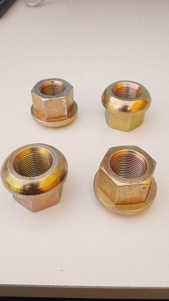 WHEEL NUT