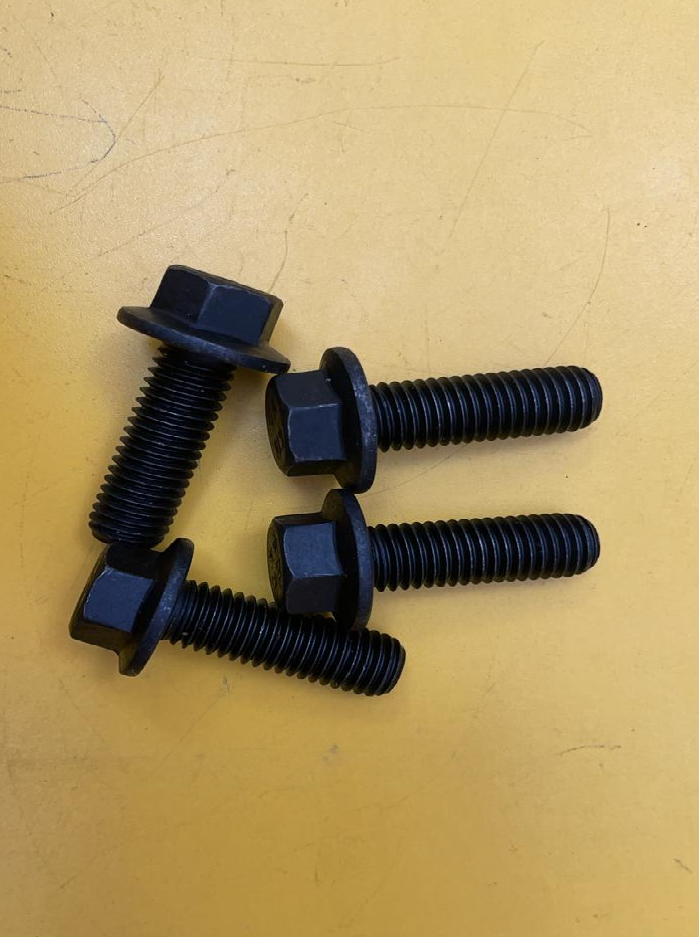 MANIFOLD EXHAUST BOLT