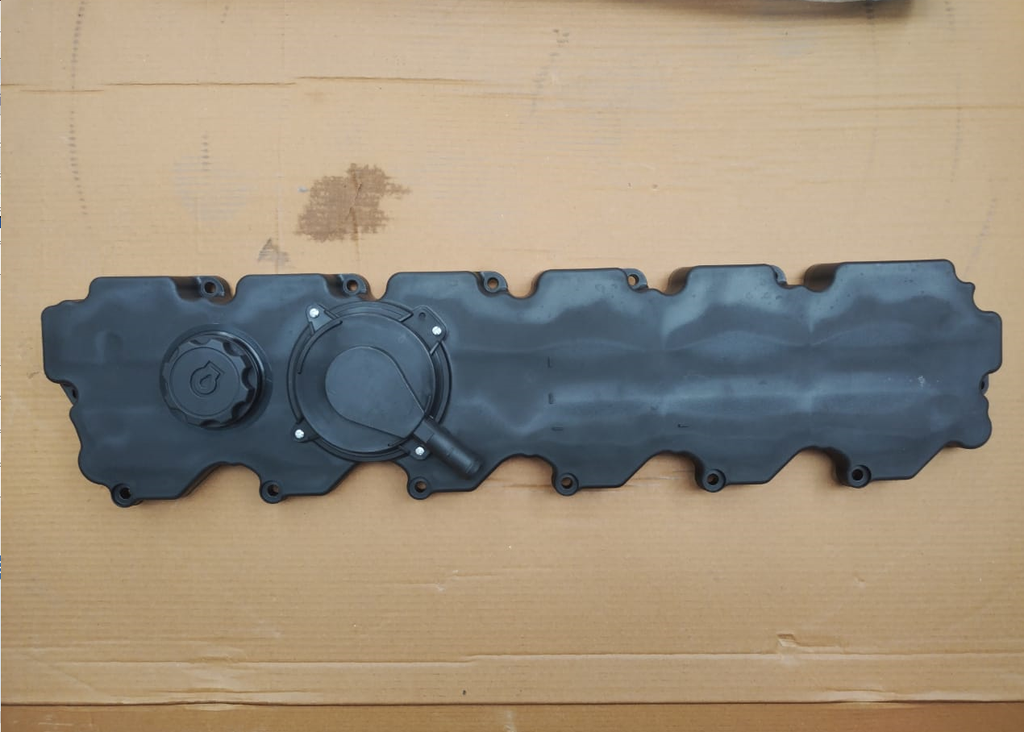 CYLINDER HEAD COVER