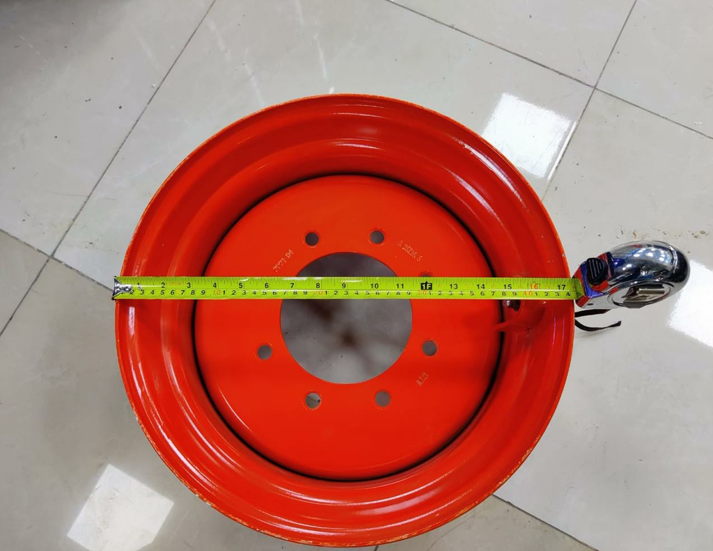 RIM BOBCAT 8.25X16.5