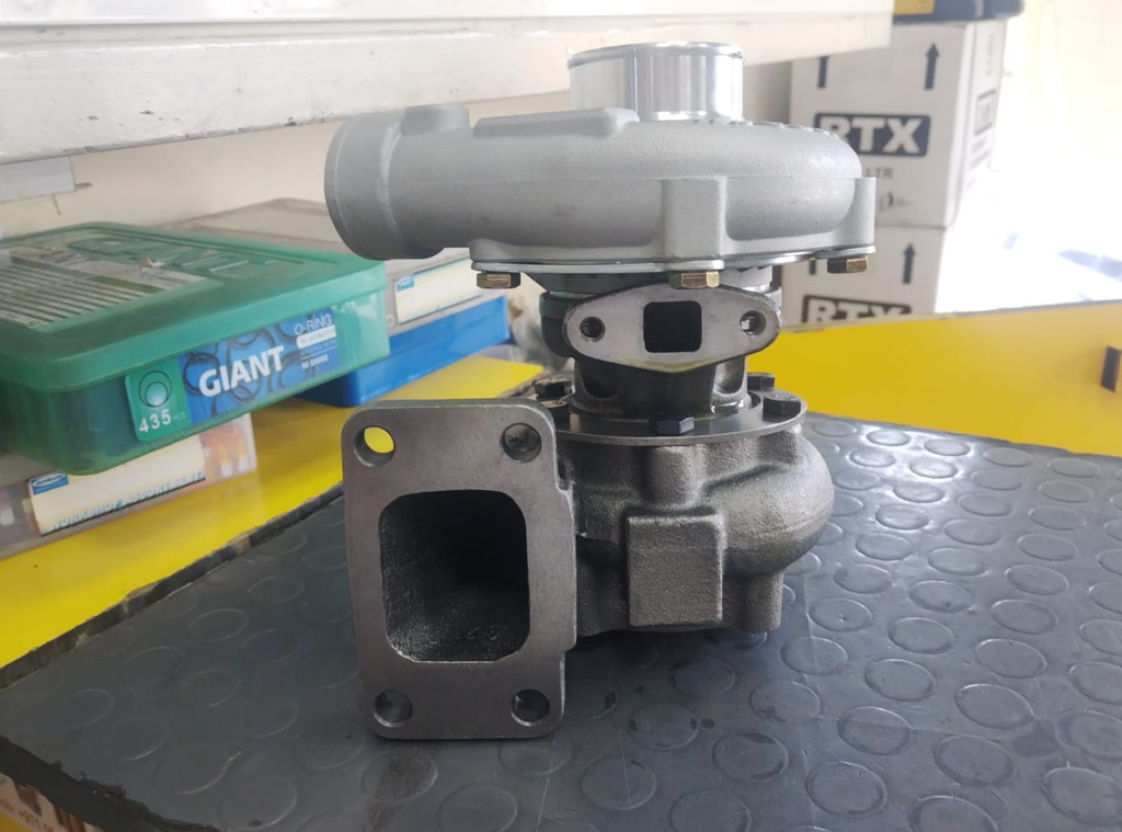 TURBO CHARGER