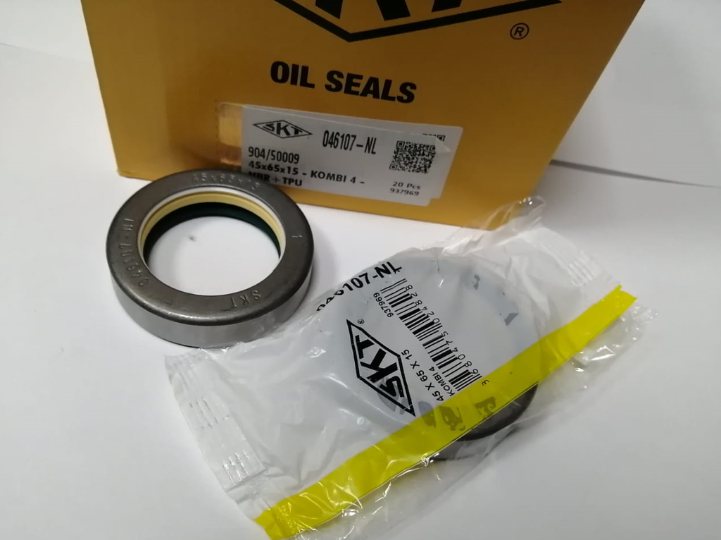 OIL SEAL AXLE HUB SIDE