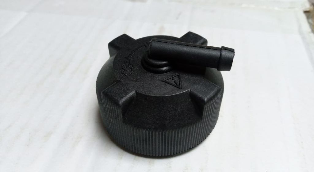 PRESSURE CAP WATER TANK