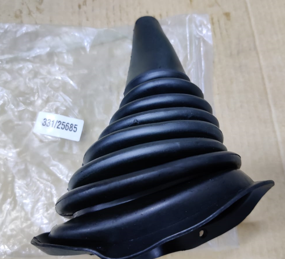 GAITER LEVER FRONT BUCKET