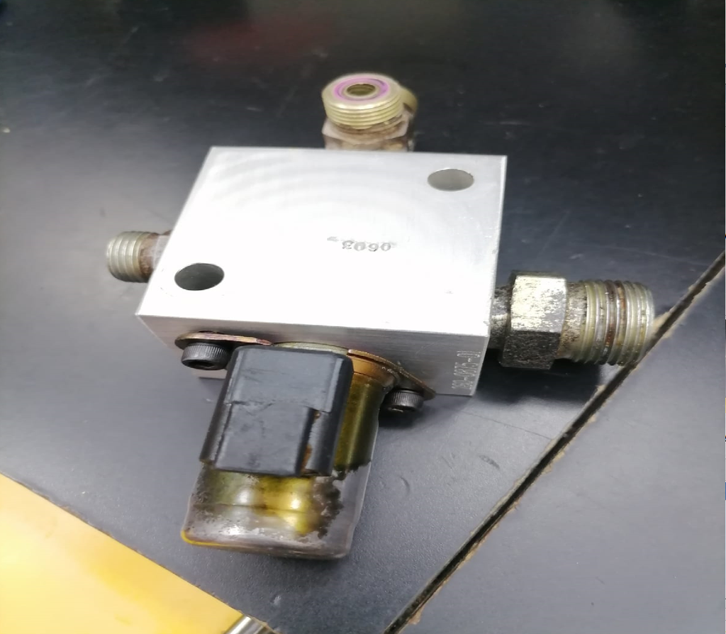 SOLENOID VALVE 