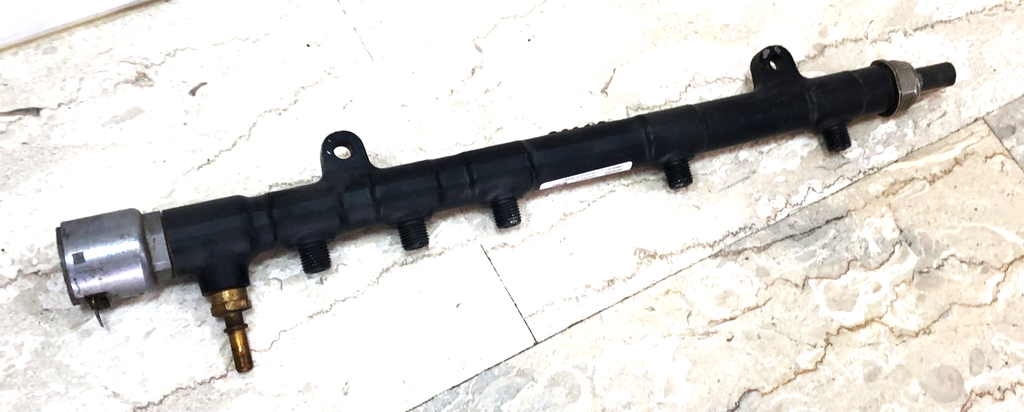 FUEL RAIL