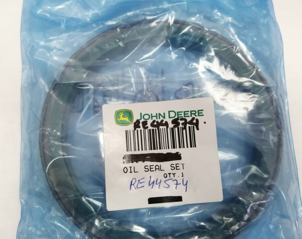 REAR OIL SEAL