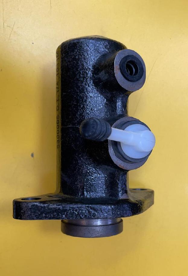 BRAKE MASTER CYLINDER