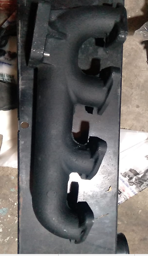 EXHAUST MANIFOLD