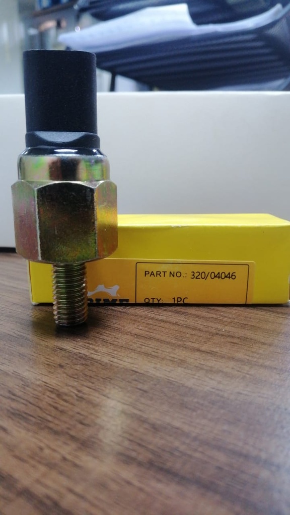 OIL PRESSURE SWITCH