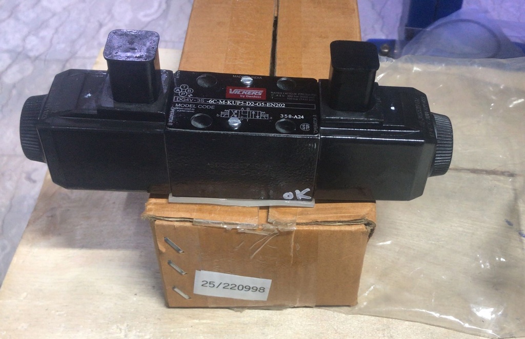 SOLENOID VALVE ASSEMBLY