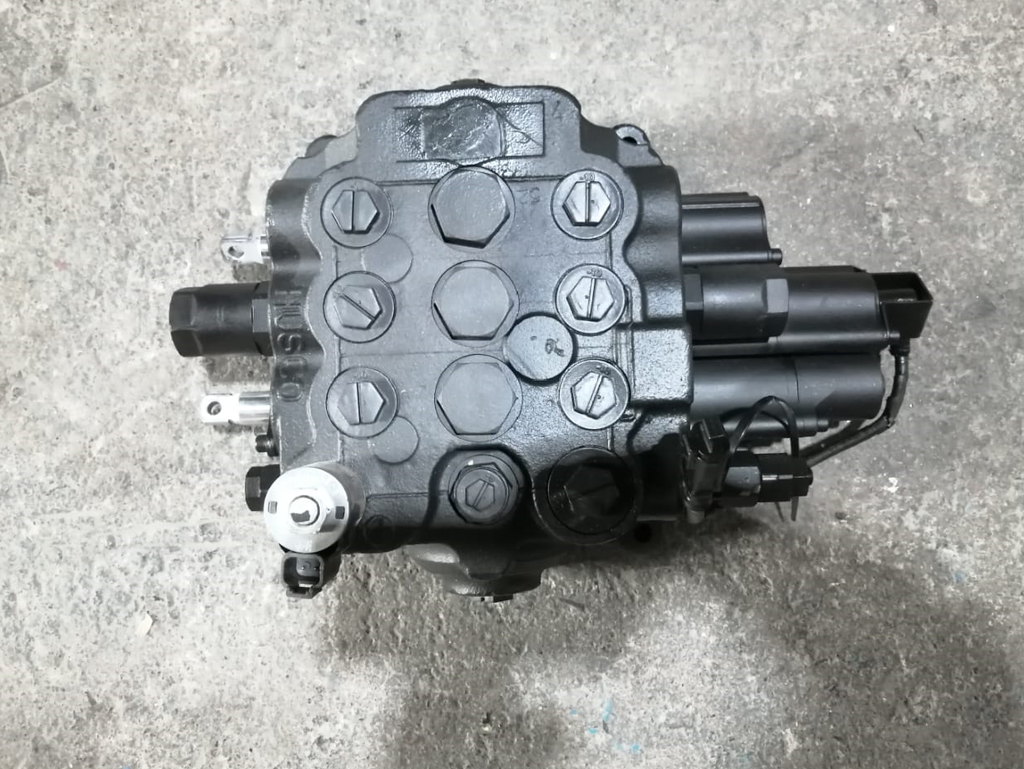 VALVE ASSY 3 SPOOL LOADER WITH FOAT & RE