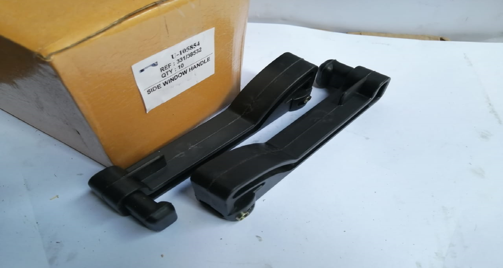 HANDL RH SIDE WINDOW