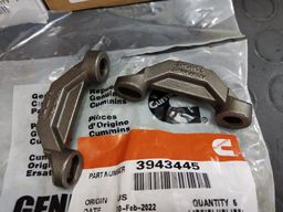 [CH3943445] VALVE ROCKER BRIDGE