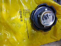 [IN333/Y1373] FUEL TANK CAP