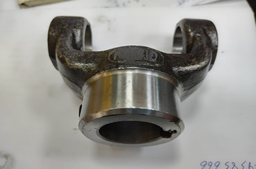 [PS914/37401] SHAFT PUMP YOKE END 28.5MM