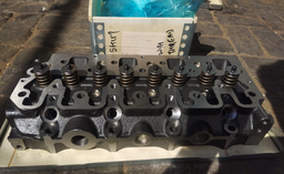 [PM504385846] CYLINDER HEAD WITH VALVE THREAD TYPE